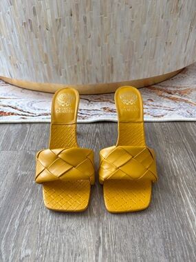 NWOT Vince Camuto Satsuma Spritz Brelanie Heels